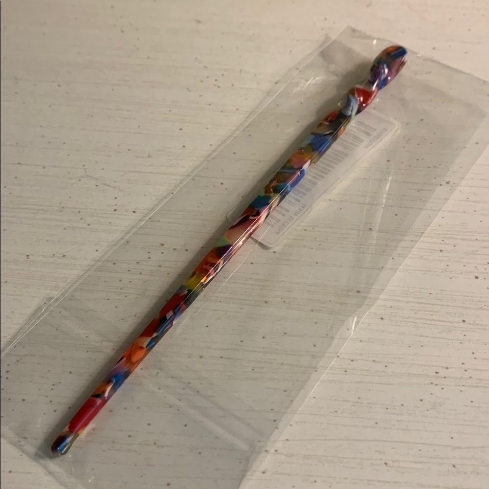 Multicolor Twist Hair Stick - Colorful Styling Hair Accessory